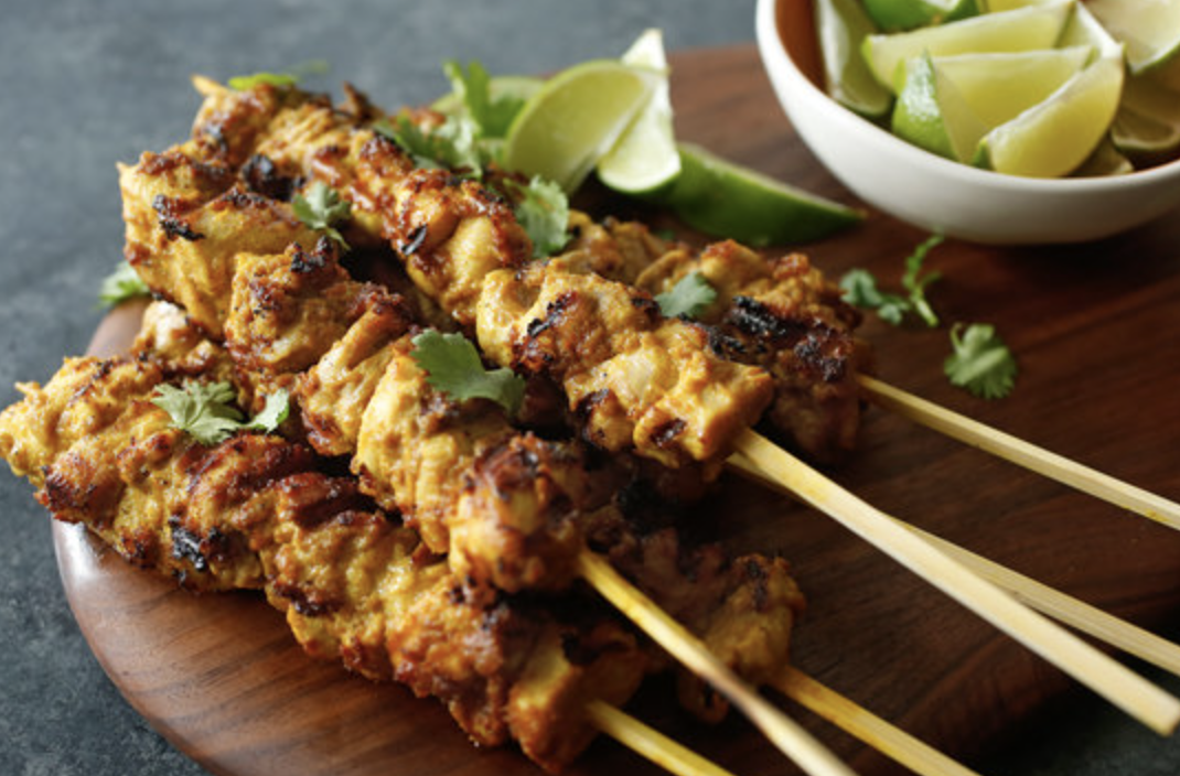 Chicken skewers with peanut sauce